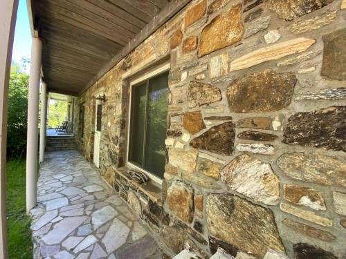 01-Lodge-Patio-04.fw